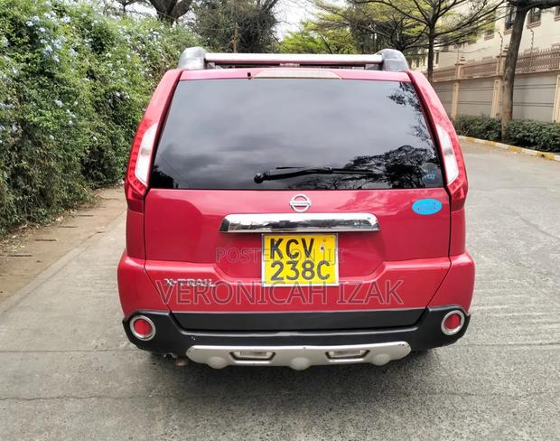 Nissan X-Trail 2012 Red