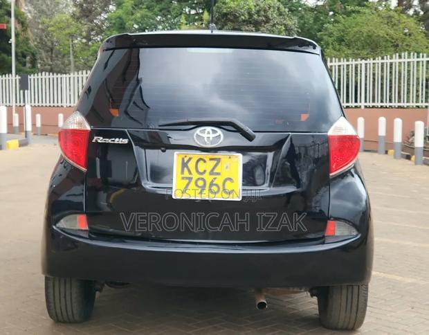 Toyota Ractis 2011 Black