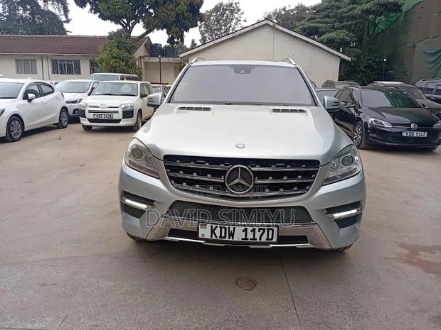 Mercedes-Benz GL-Class 2012 Silver