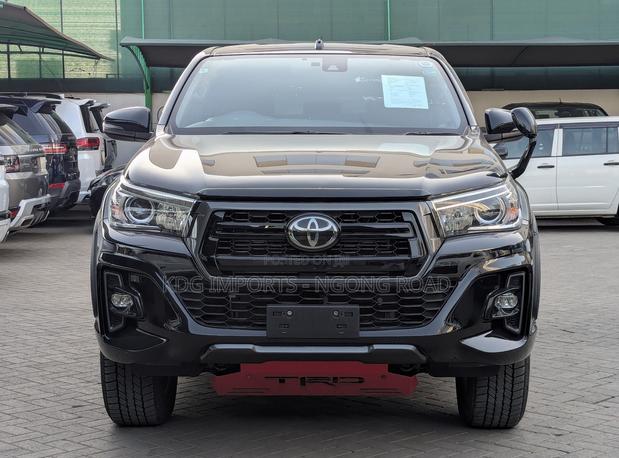 Toyota Hilux 2019 Black