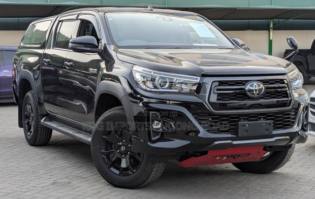 Toyota Hilux 2019 Black