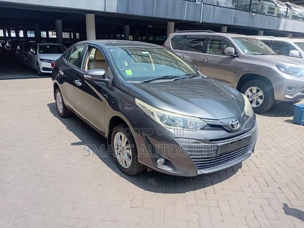 Toyota Yaris 2019 Gray