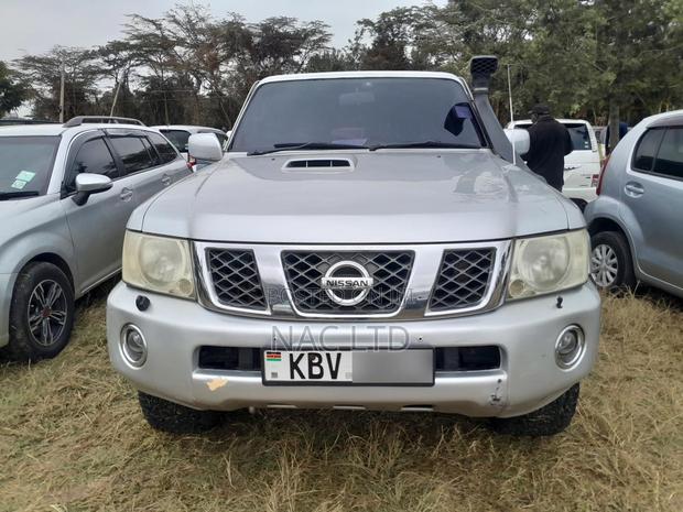 Nissan Patrol 2006 Silver