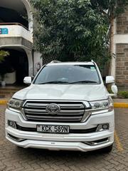 Toyota Land Cruiser 2011 White for sale
