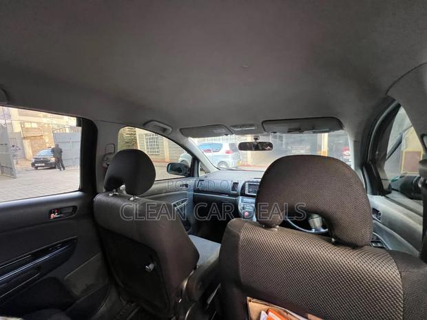 Toyota Wish 2006 Blue