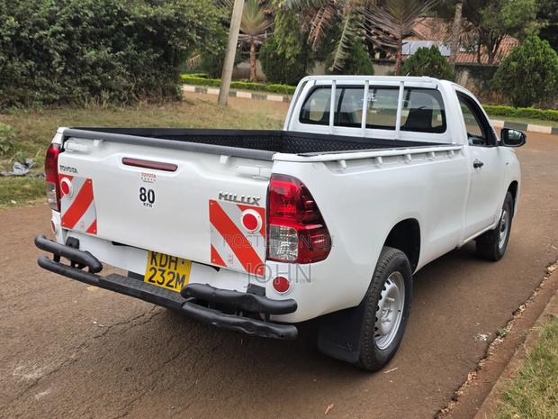 Toyota Hilux Revo Single Cab Deisel 2.4 RWD 2022 Pearl