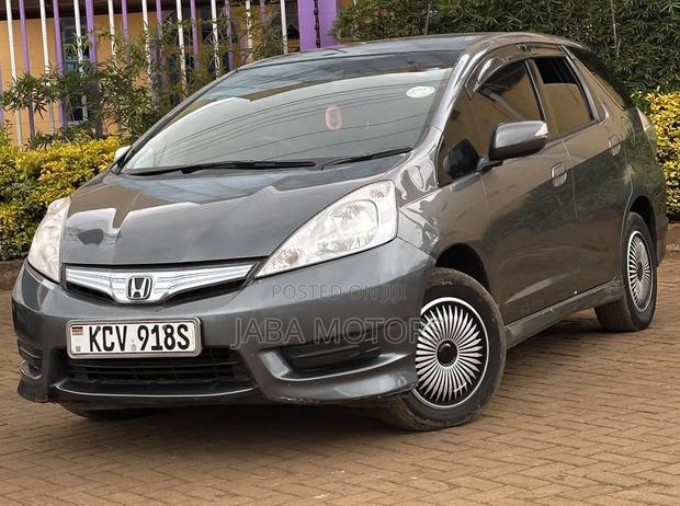 Honda Fit Shuttle 2015 Gray