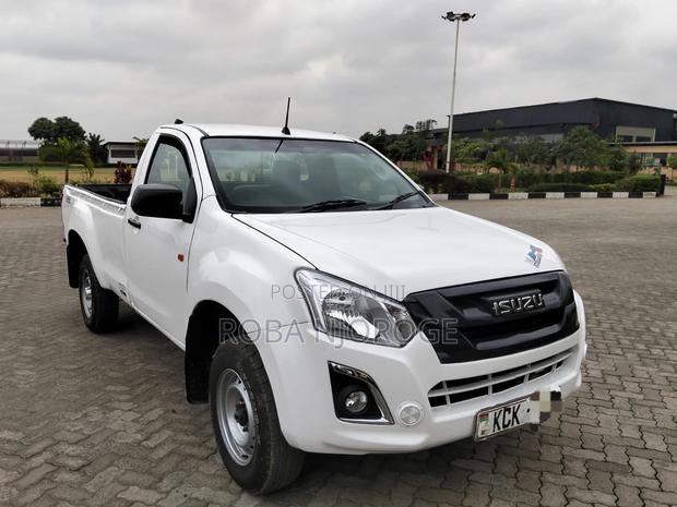 Isuzu D-MAX 2016 White