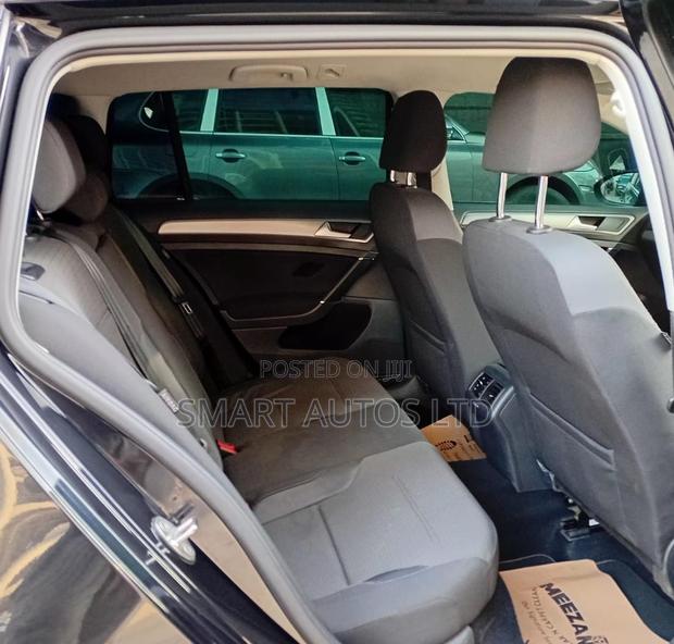 Volkswagen Golf Variant 2016 Black