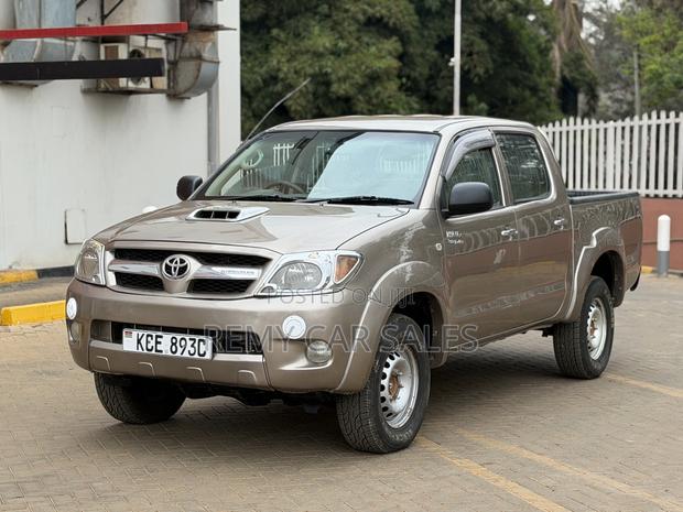 Toyota Hilux 2008 Silver