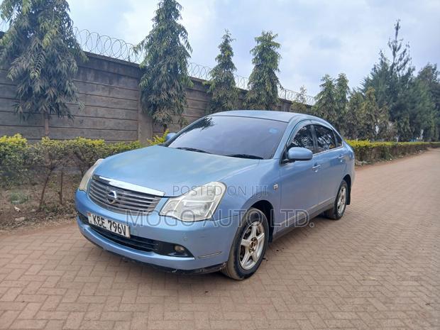 Nissan Bluebird 2008 Blue