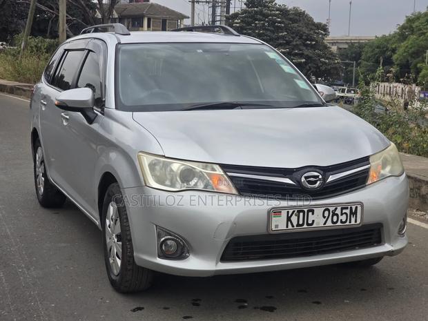 Toyota Corolla Fielder 1.5 Petrol FWD 2014 Silver