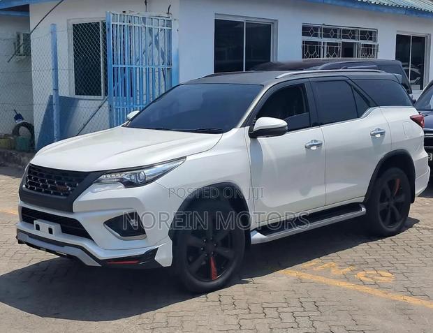 Toyota Fortuner 2019 Teal