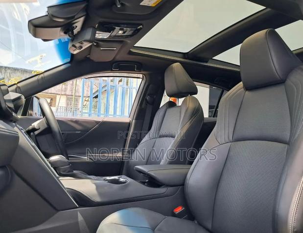 Toyota Harrier 2021 White