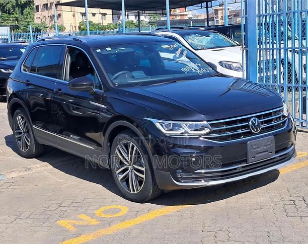 Volkswagen Tiguan 2019 Blue