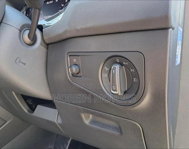 Volkswagen Tiguan 2019 Blue