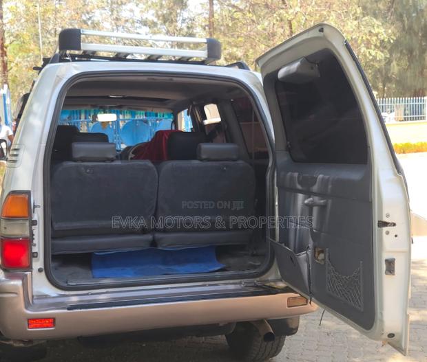 Toyota Land Cruiser Prado 1999 Silver