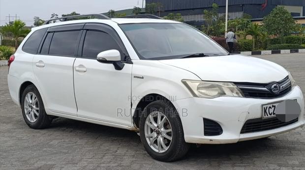 Toyota Corolla Fielder 2013 White