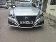 Toyota Crown 2018 Silver for sale