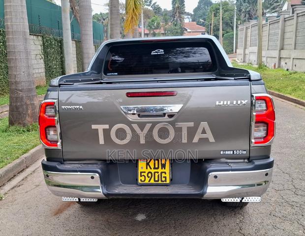 Toyota Hilux Revo Double Cab Deisel 2.4 AWD 2022 Gold