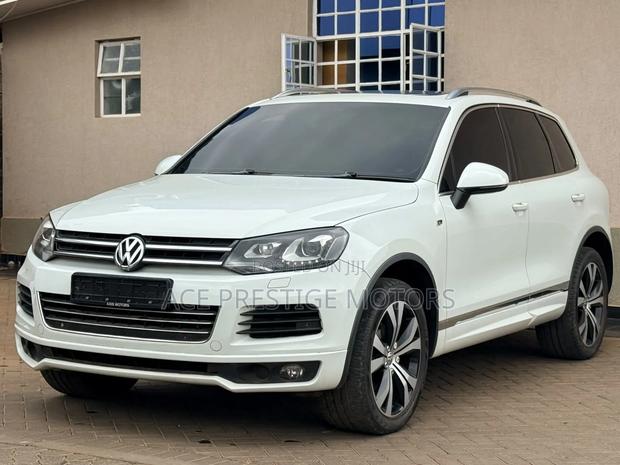 Volkswagen Touareg 2014 White