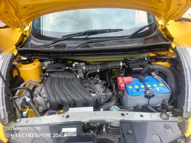 Nissan Dualis 2018 Yellow
