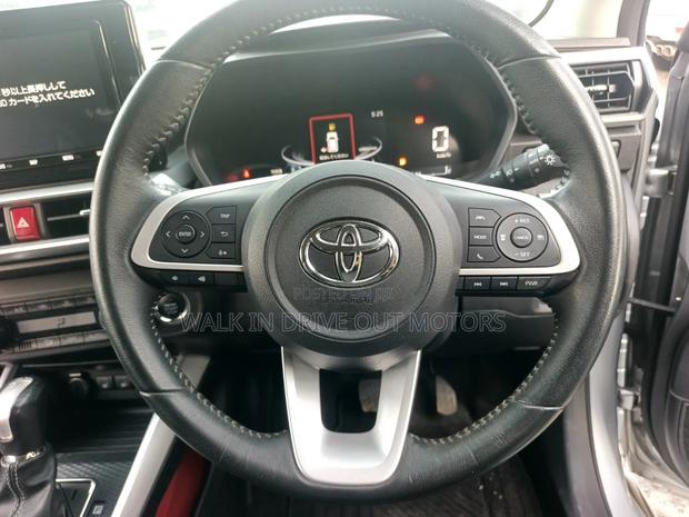 Toyota Raize 2019 Silver