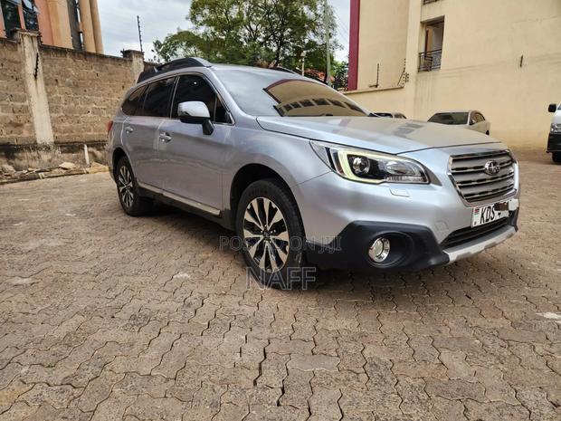 Subaru Outback 2.5i Premium AWD 2017 Silver