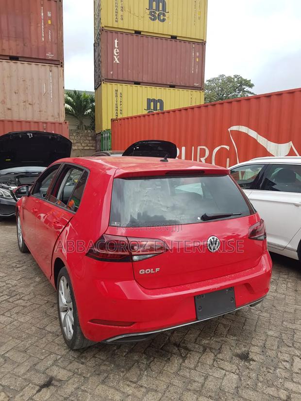 Volkswagen Golf 2018 Red