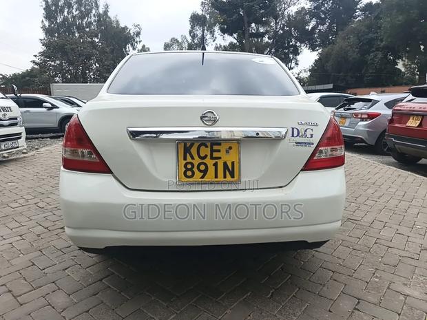 Nissan Tiida 2007 White