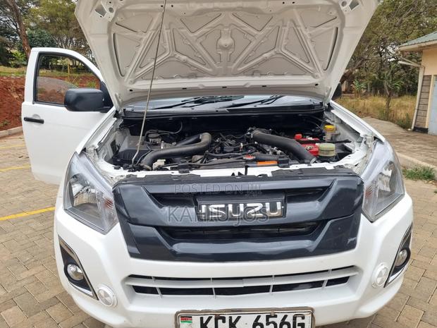 Isuzu D-MAX 2017 Off white