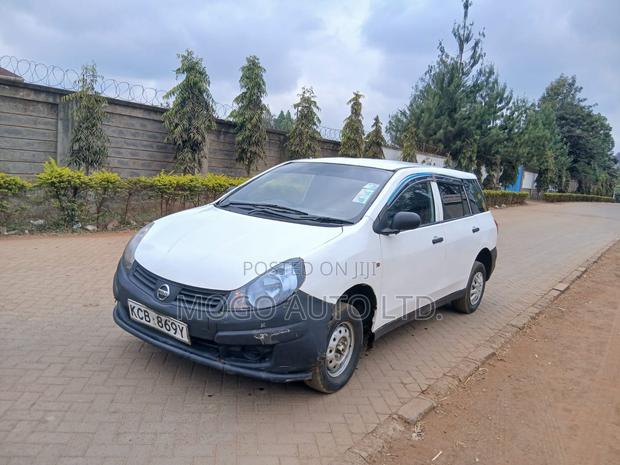 Nissan Advan 2007 White
