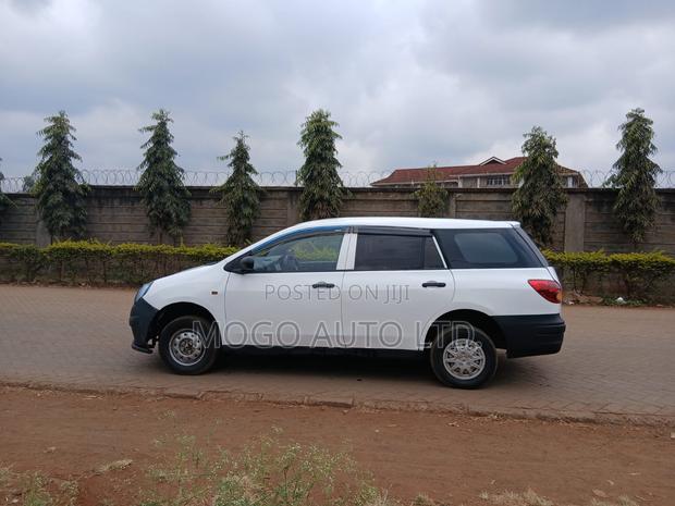 Nissan Advan 2007 White