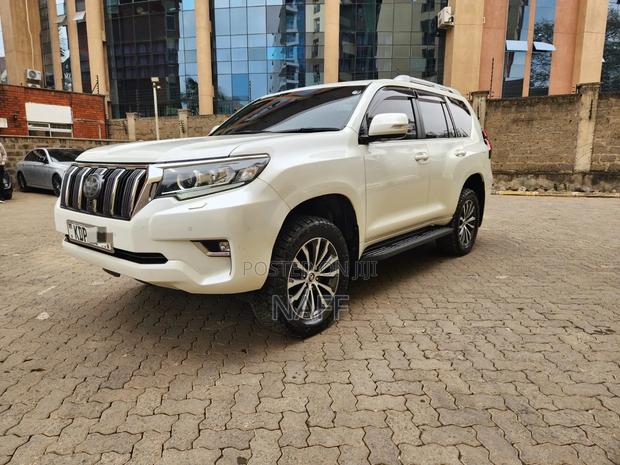 Toyota Land Cruiser Prado 2.8 2018 White