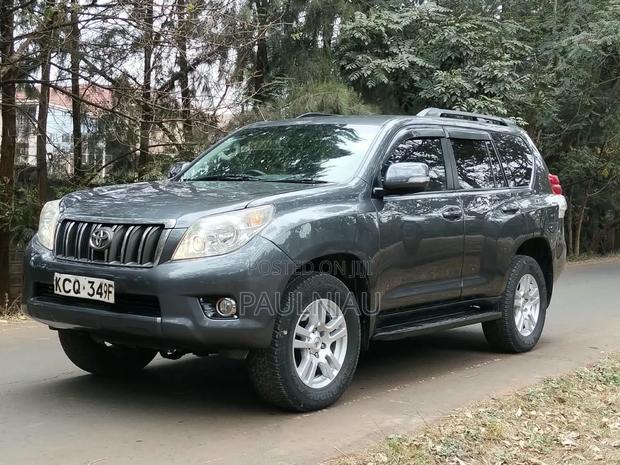 Toyota Land Cruiser Prado 2012