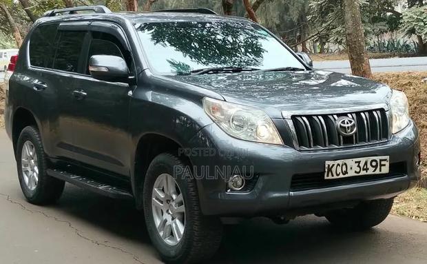 Toyota Land Cruiser Prado 2012