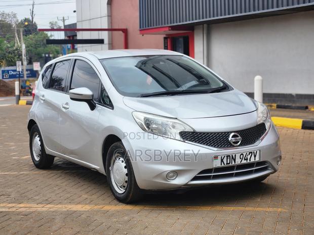 Nissan Note 2015 Silver