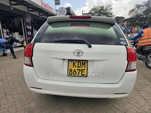 Toyota Corolla Fielder 1.5 Petrol FWD 2015 White