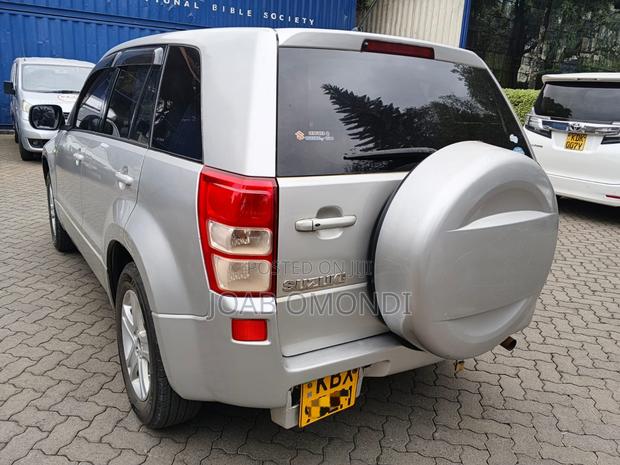 Suzuki Escudo 2006 Silver