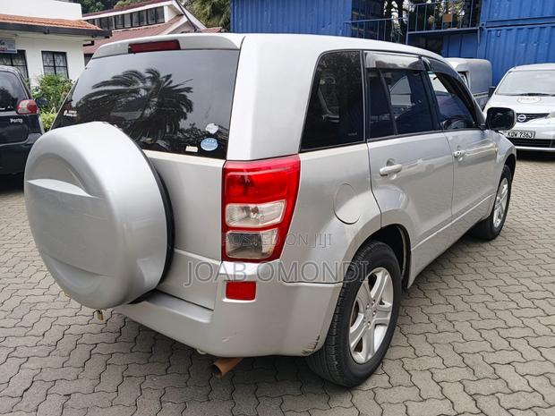 Suzuki Escudo 2006 Silver