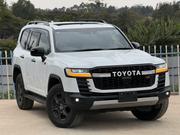 Toyota Land Cruiser LC300 2023 White for sale