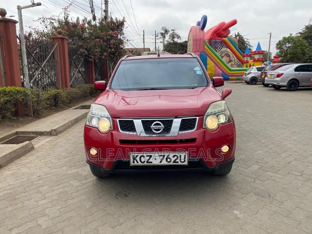 Nissan X-Trail 2013 Red