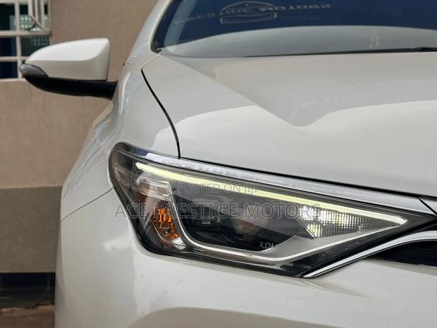 Toyota Auris 2016 White