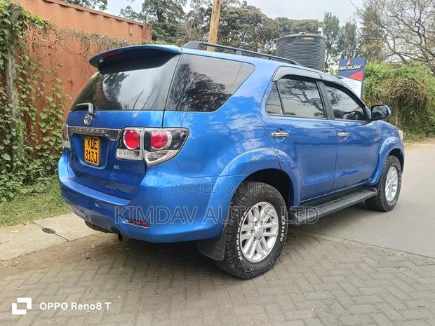 Toyota Fortuner 2012 Blue
