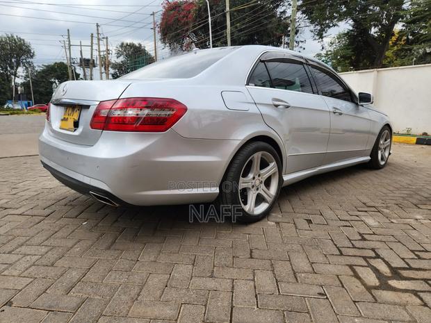 Mercedes-Benz E350 Base 4dr Sedan RWD (3.5L 6cyl 7A) 2010 Silver