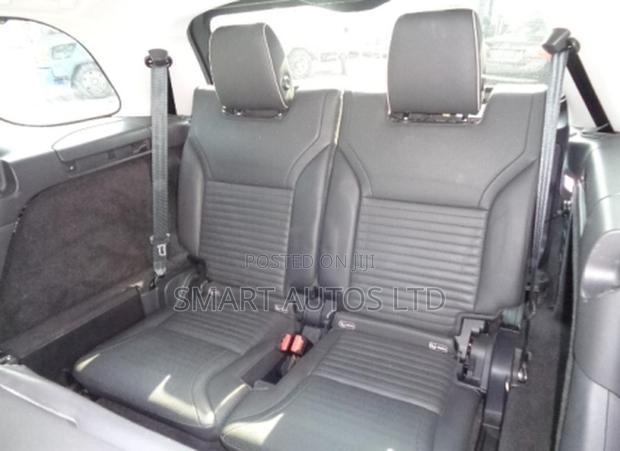 Land Rover Discovery 2017 Gray