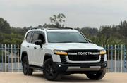 Toyota Land Cruiser LC300 2023 White for sale