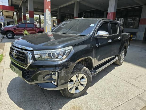 Toyota Hilux 2017 Black