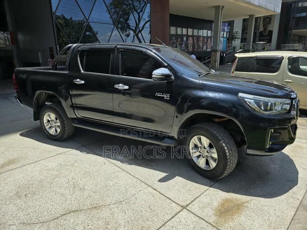 Toyota Hilux 2017 Black
