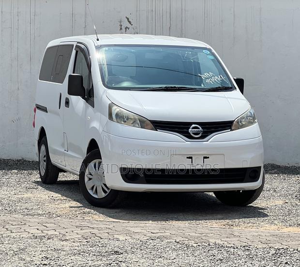 Nissan NV1500 2019 White